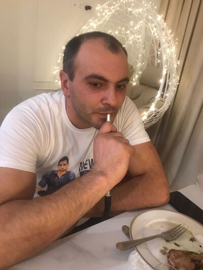  ,   Rafael, 39 ,   ,   