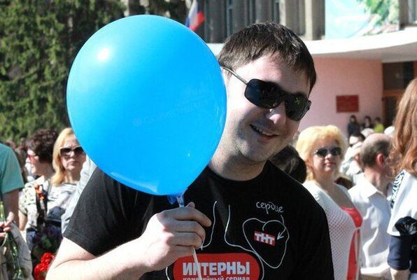  ,   Denis, 39 ,   c 