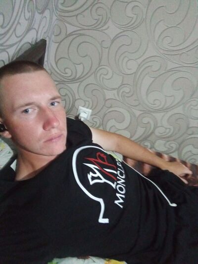  -,   Alexander, 25 ,   ,   , 