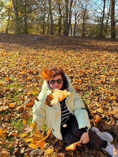  ,   Tatjana, 64 ,   c 