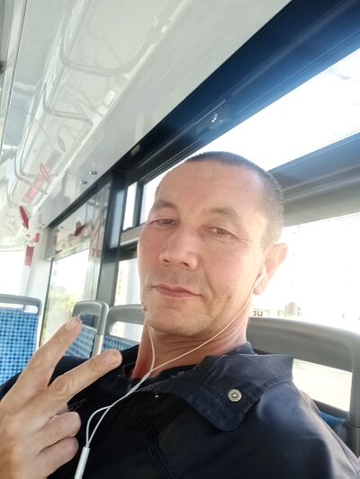  ,   Kamiljan, 46 ,   ,   