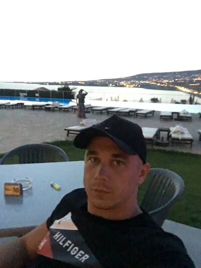  ,   Sergei, 35 ,   ,   , c 