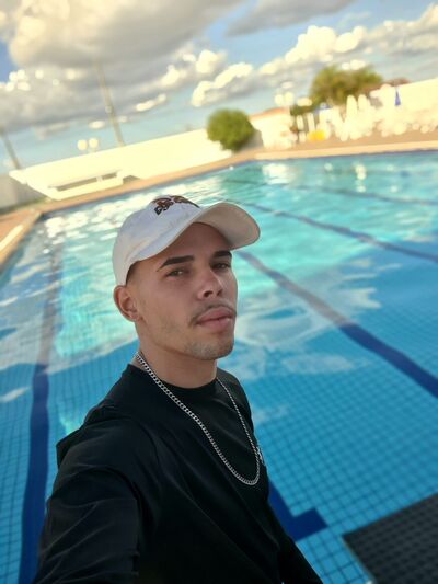  Paulista,   Gilvanderso, 19 ,   ,   