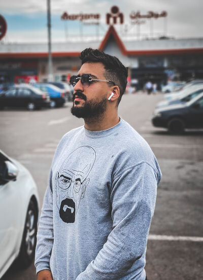  ,   Hamada ajami, 25 ,   ,   