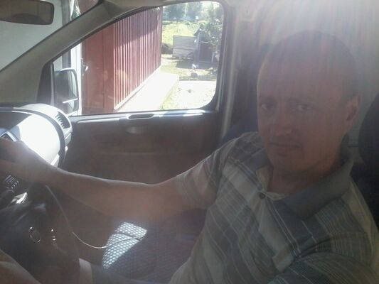  ,   Viktor, 40 ,   ,   , c , 