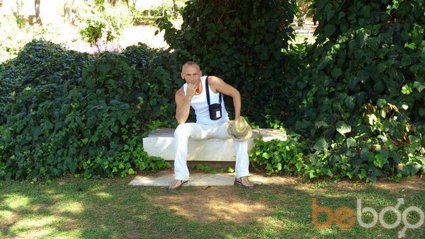  3330559  Aleks, 49 ,    