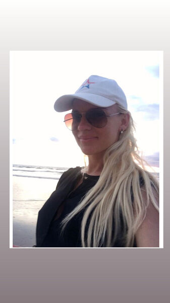  ,   Smile, 28 ,     , c 