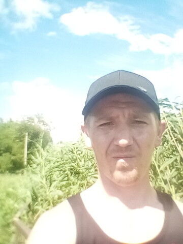  ,   Oleg, 39 ,   