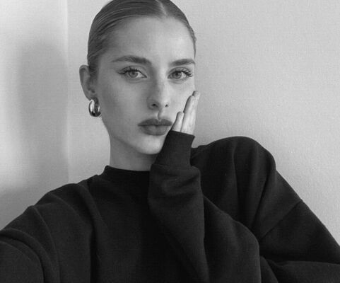  ,   Susanna, 25 ,   ,   