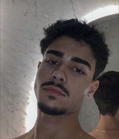  ,   Alican, 29 ,  