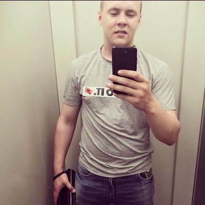  ,   Denis, 28 ,   ,   