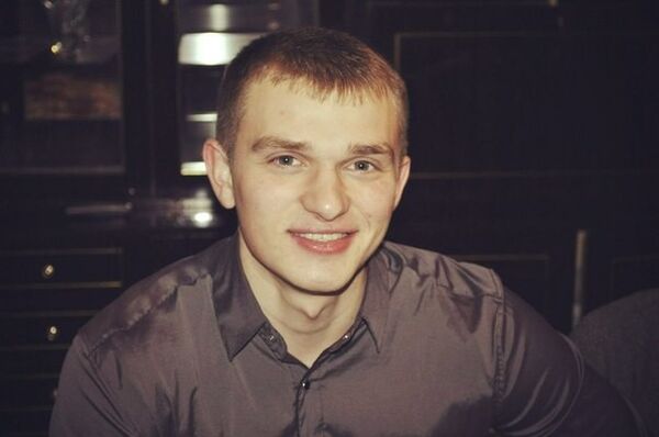  ,   Oleg, 35 ,   