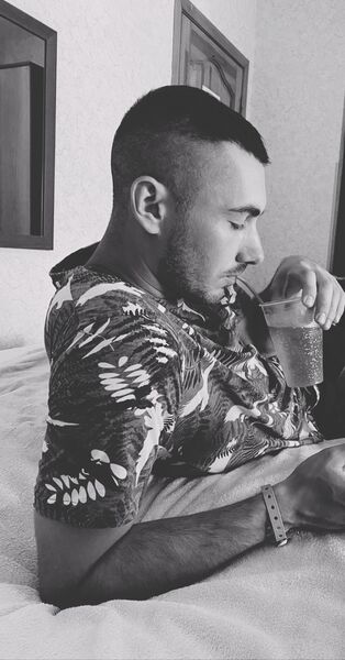  ,   Alexander, 31 ,   ,   , c , 