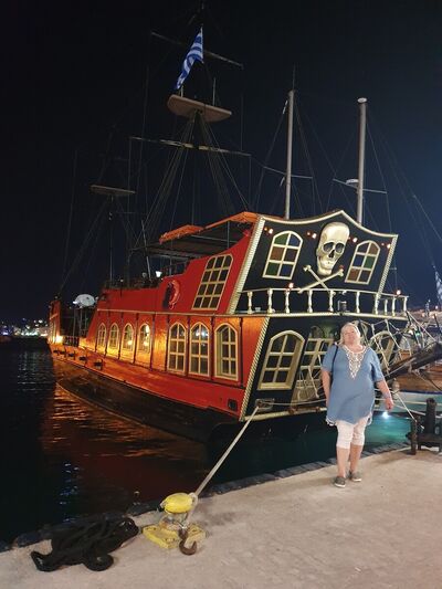  ,   Ania, 52 ,   ,   , c 