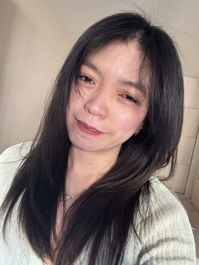  ,   Elle, 41 ,   c 