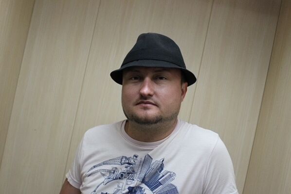  ,   Gendalf, 41 ,   ,   , c , 