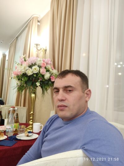  ,   Samir, 42 ,     