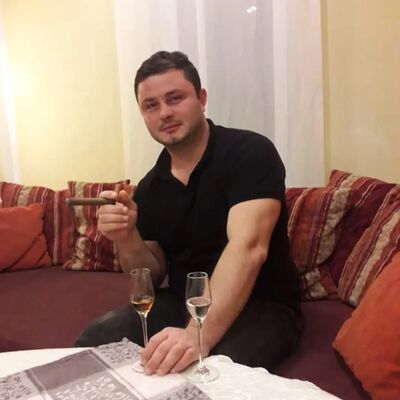  ,   David, 35 ,   ,   
