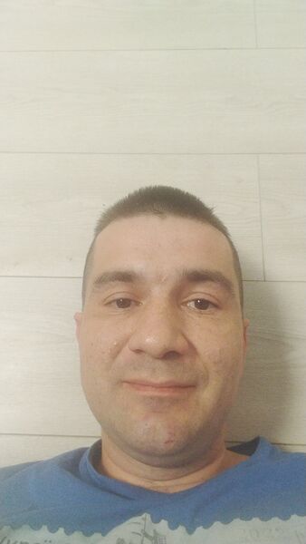  ,   Viktor, 40 ,   ,   