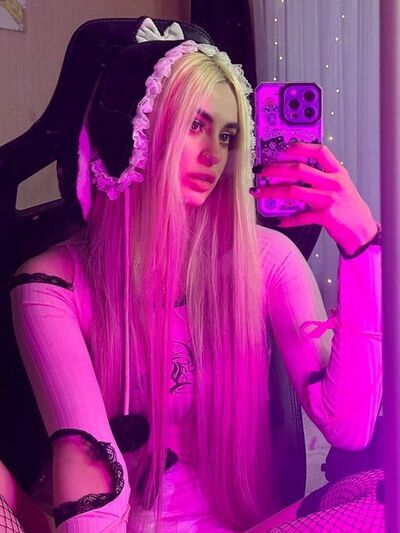  ,   Milana, 23 ,   ,   