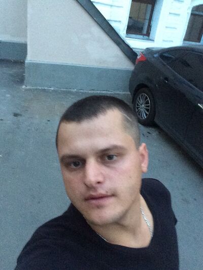  ,   Viktor, 35 ,   ,   