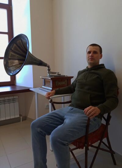  ,   Andrey, 28 ,   c , 