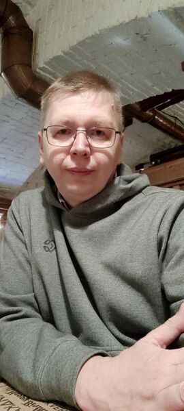  ,   Makc, 40 ,   , c 