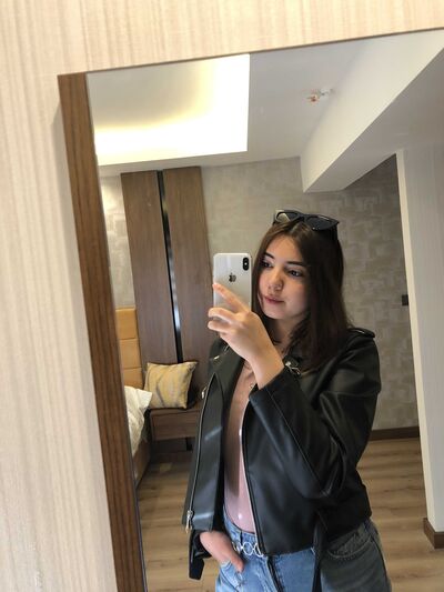  ,   Nika, 22 ,   c 