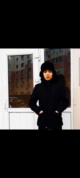  ,   Xan, 28 ,  