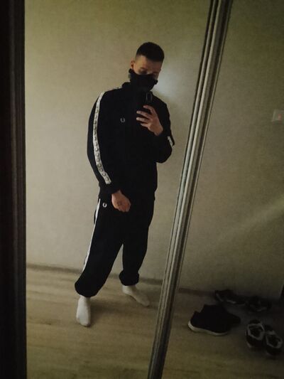  ,   Artem, 20 ,   ,   