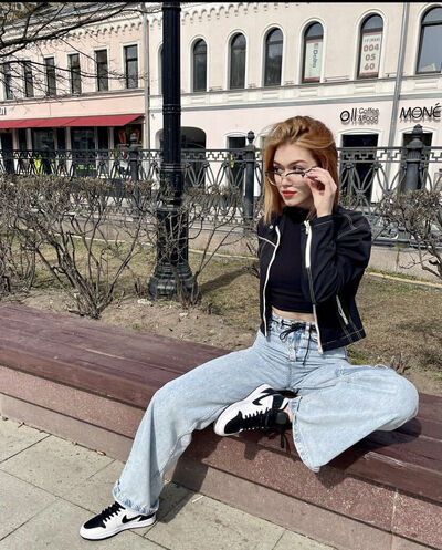  -,   Valeriya, 25 ,   ,   