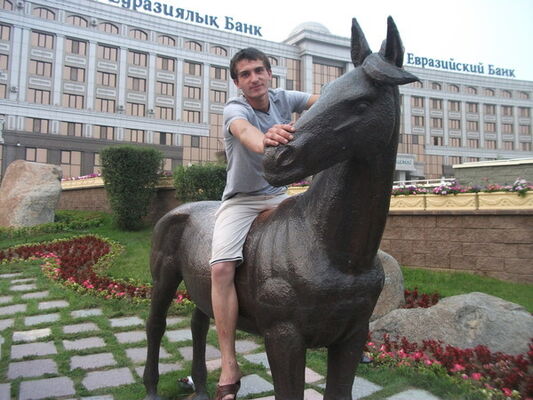  ,   Aleksandr, 31 ,   