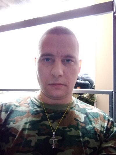  ,   Anton, 38 ,   ,   