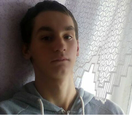  ,   Anton, 25 ,   ,   , c 