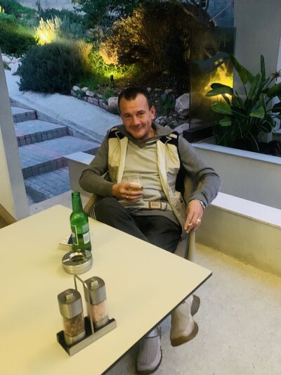  Limassol,   , 52 ,     , c 