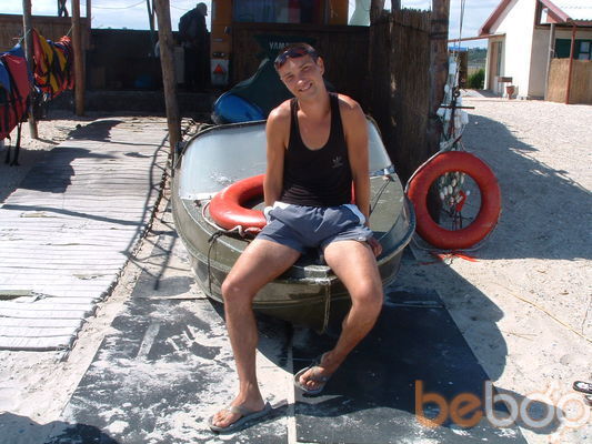  ,   Artiom, 35 ,  