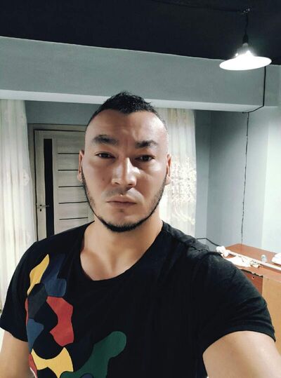 ,   Mark, 37 ,   ,   , c , 