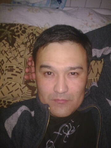  4944969  Nikollia, 49 ,    