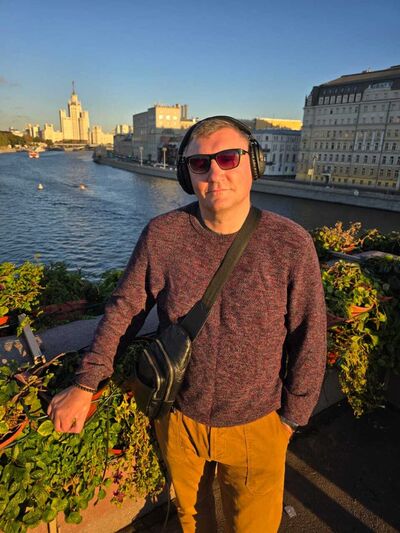  ,   ILYA, 44 ,   ,   