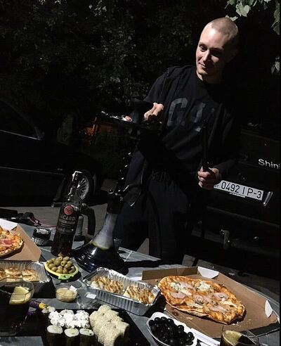  ,   Maxim, 25 ,   ,   , c , 