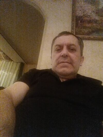  ,   Robin, 60 ,   