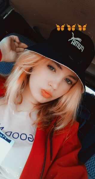  ,   Karislava, 21 ,   ,   