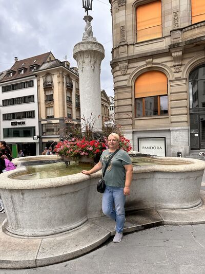  Karlsfeld,   Halyna, 52 ,   ,   