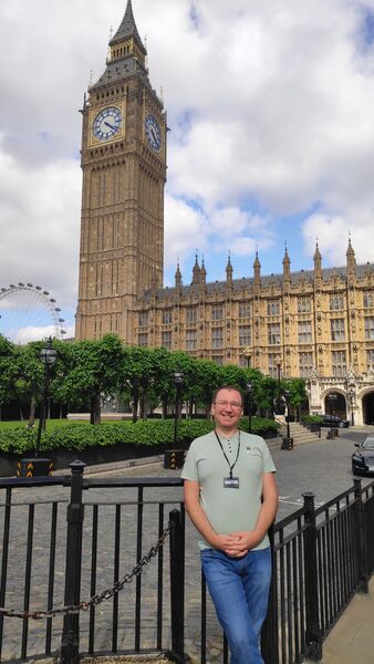  ,   Vlad, 39 ,   ,   , c 