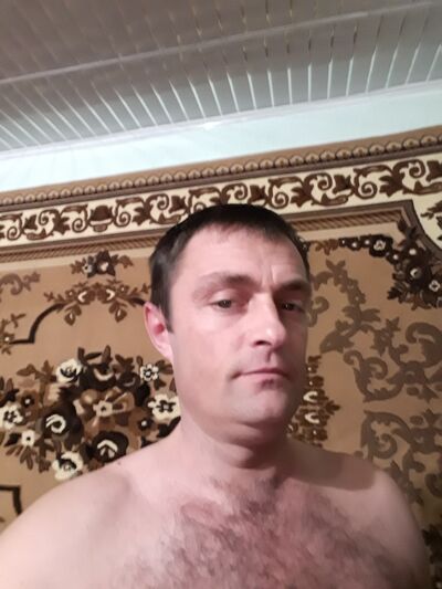  ,   Lili, 44 ,   ,   , c 