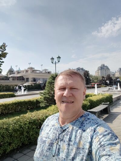   ,   Makari, 47 ,     , c 