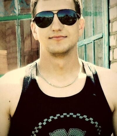  ,   Rodion, 45 ,   
