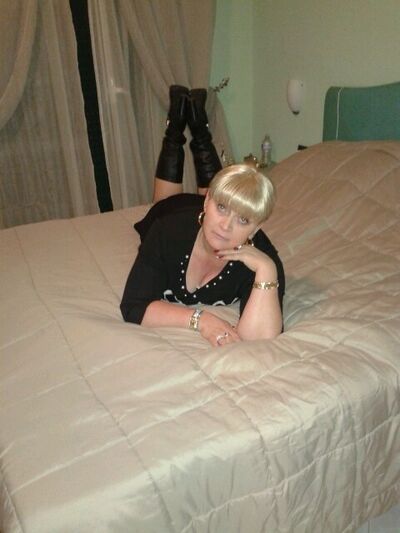  ,   Scarllet, 61 ,     , c 