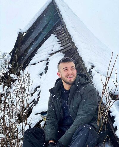  ,   John, 32 ,   ,   