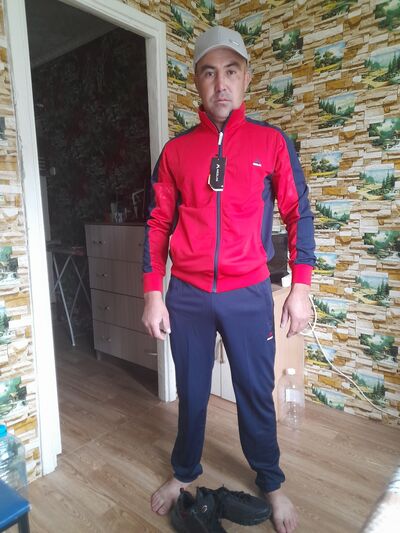  ,   Erik, 37 ,   ,   , c 